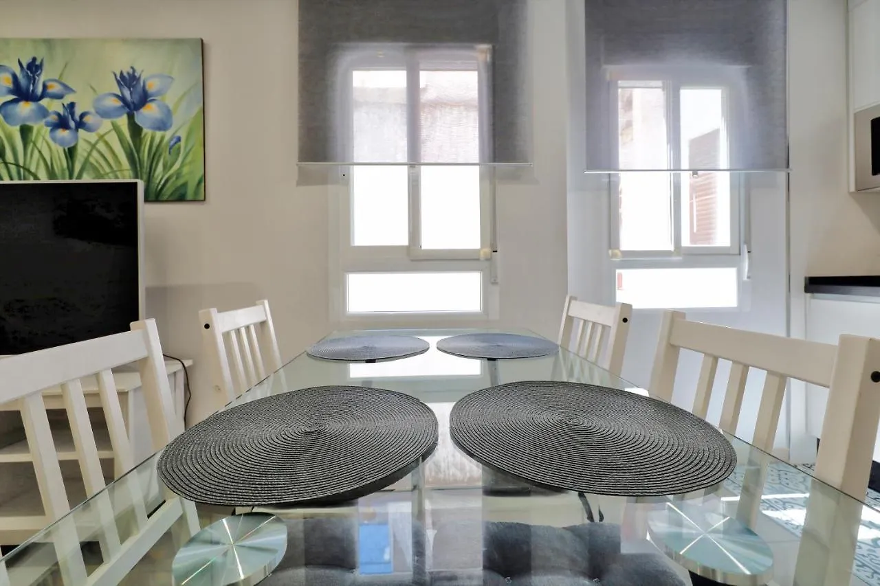 코르도바 El Refugio De La Corredera & Parking Incluido 아파트 0*,  스페인